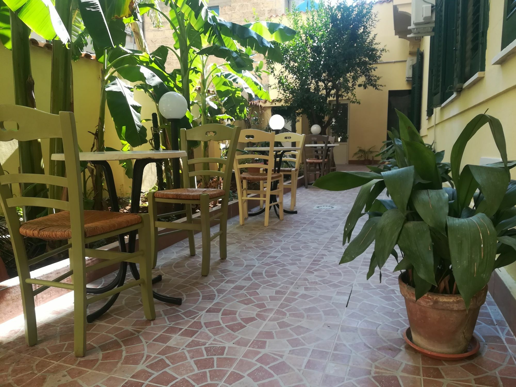 Hotel Le Rose Del Viale Palermo Exterior foto